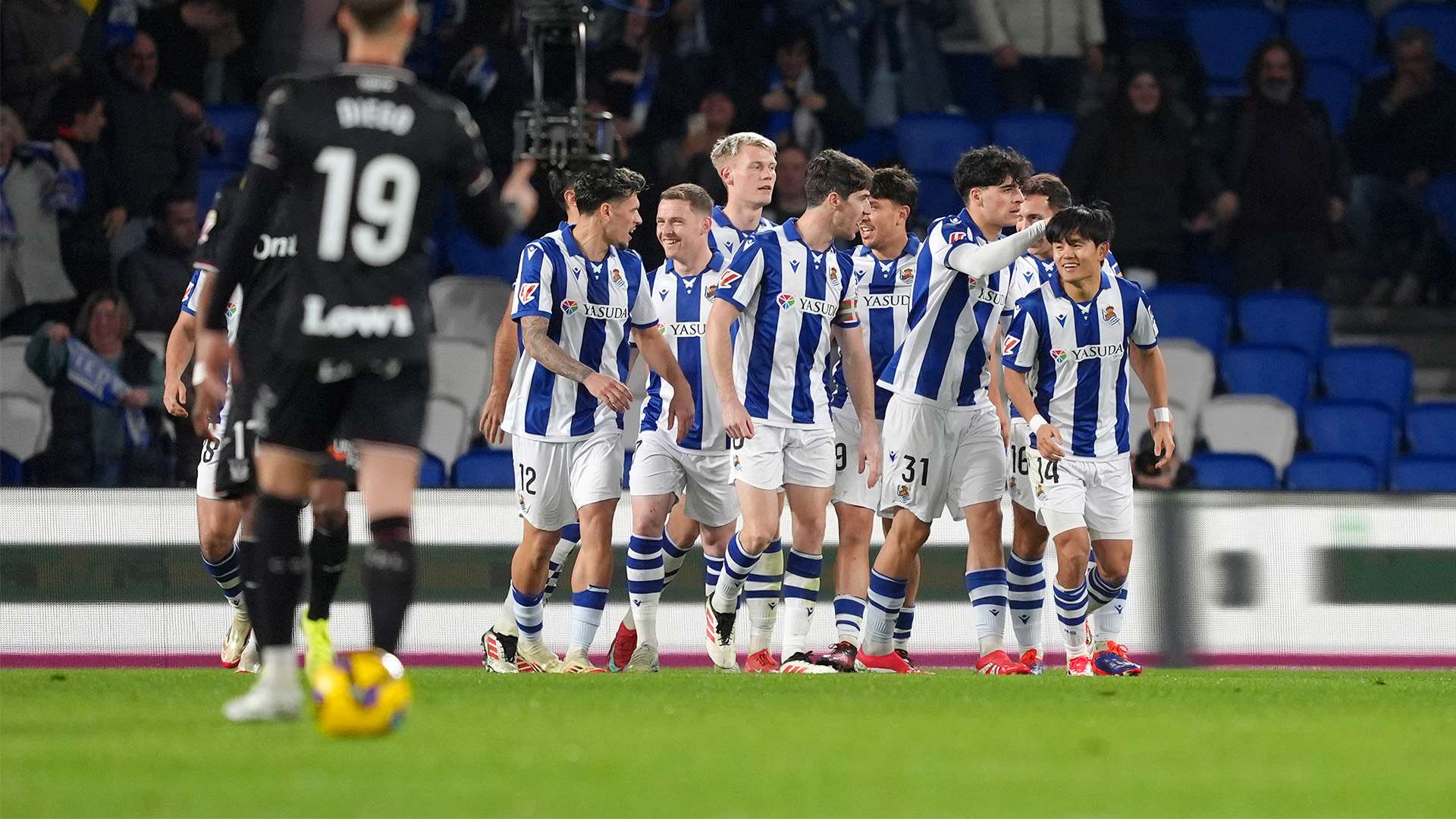 家队的角色 家队的角色